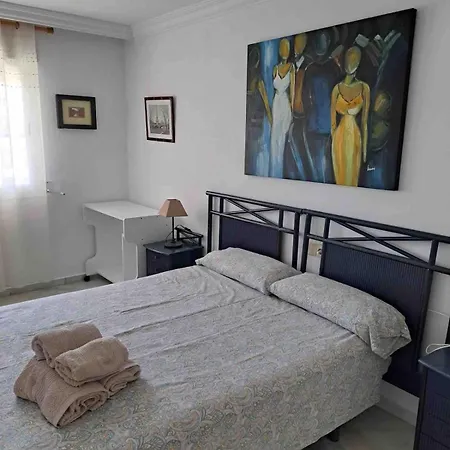 Golden Mile Penthouse, Pool-parking, 5min Beach! Apartment
