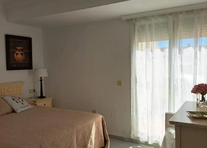 Golden Mile Penthouse, Pool-parking, 5min Beach!