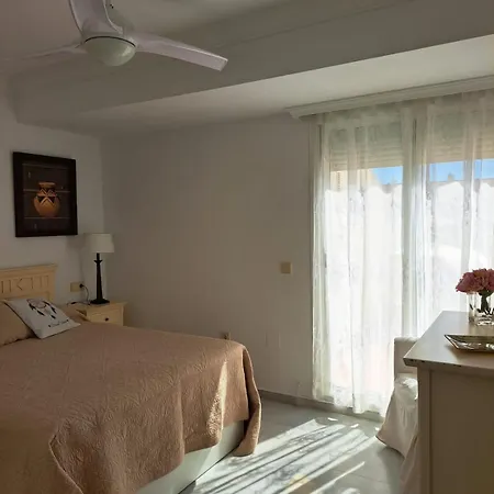 Golden Mile Penthouse, Pool-parking, 5min Beach!