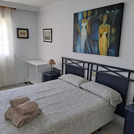 Apartament Golden Mile Penthouse, Pool-parking, 5min Beach! Marbella