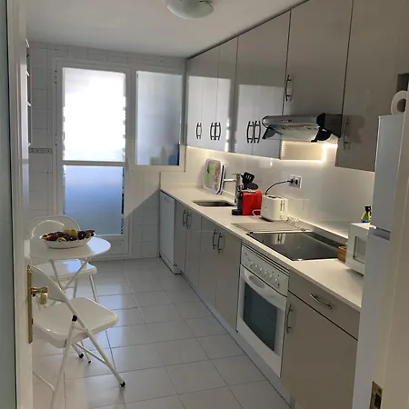 Golden Mile Penthouse, Pool-parking, 5min Beach! * Marbella