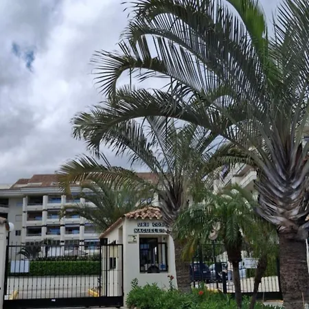 Golden Mile Penthouse, Pool-parking, 5min Beach!