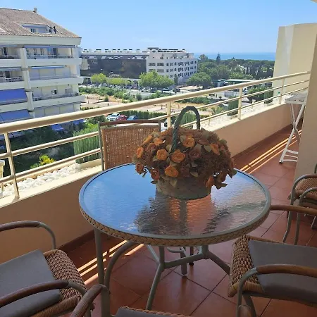Golden Mile Penthouse, Pool-parking, 5min Beach! Appartamento