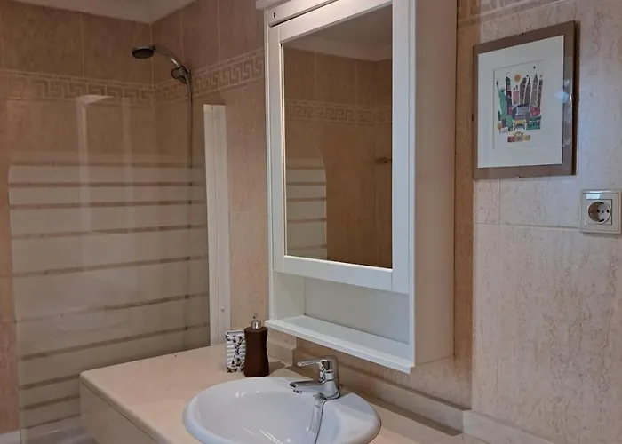 Appartamento Golden Mile Penthouse, Pool-parking, 5min Beach! *